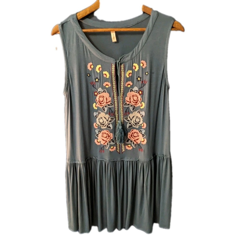 Wishlist Emoidered Roses on  Blue Tunic Or Mini Dress w/ Dropped Waist Soft! Med